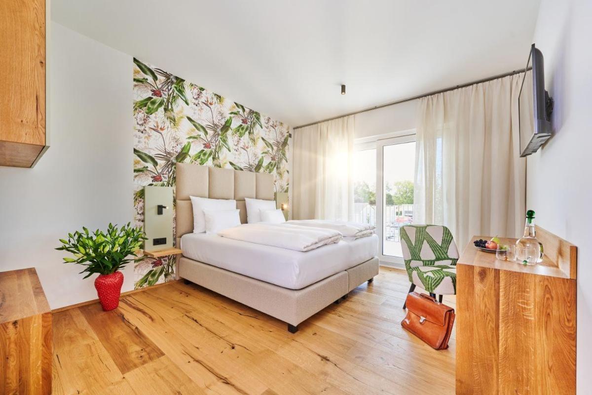 Hotel Der Einrichter Штраубинг Экстерьер фото